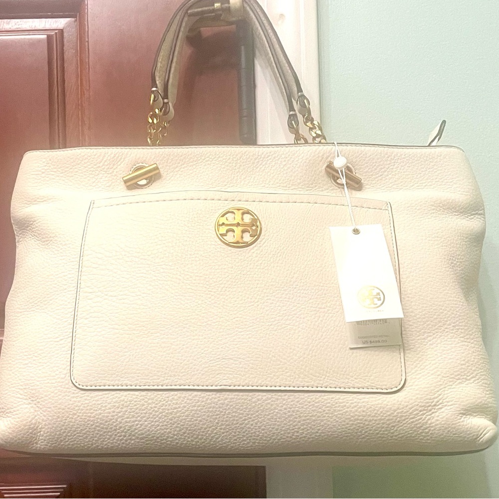 NWT Tory Burch Chelsea Pebbled Leather Satchel